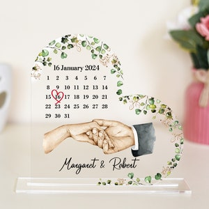 Cadeau de fiançailles personnalisée Elle a dit oui - Plaque en forme de coeur avec noms de couples et calendrier de fiançailles - Motif floral romantique