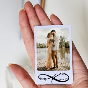 Carte portefeuille photo en métal personnalisée, insert de portefeuille personnalisé avec photo et message, cadeau romantique pour couple, cadeau d'anniversaire pour lui ou elle