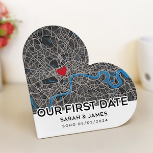 Personalisierte Paare zeigen unser erstes Date Geschenk, wo wir uns zum ersten Mal trafen Karte, Benutzerdefinierte Jahrestag Dekor, Einzigartige Herzform Liebe Valentines Geschenk