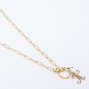14 kt gouden eerste paperclipketting, echte 14 kt gold filled toggle choker, gouden schriftletters, gepersonaliseerd alfabet
