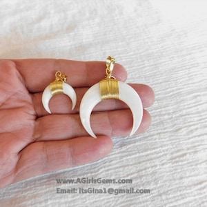 Small Double Horn Pendant, White Mini Natural Shell Crescent Moon Charms, 20 mm Gold Wire Horn Boho Pendant DIY Jewelry B36