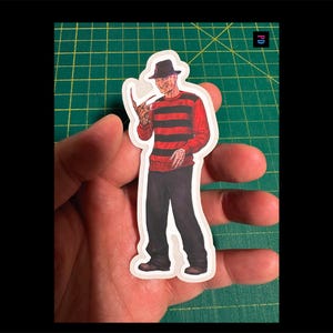 7 pegatinas de personajes de terror: resistentes a la intemperie, mate o brillante, troqueladas, 3 tamaños
