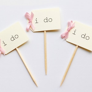 12 i do cupcake toppers, beige with blush pink i do cupcake picks, blush pink i do cupcake toppers, beige and blush cupcakes, cupcake picks