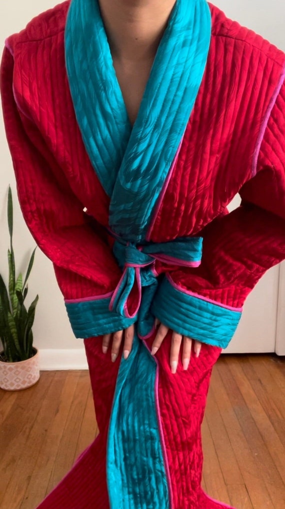 Vintage Puffy Quilt Robe by Fernando Sanchez