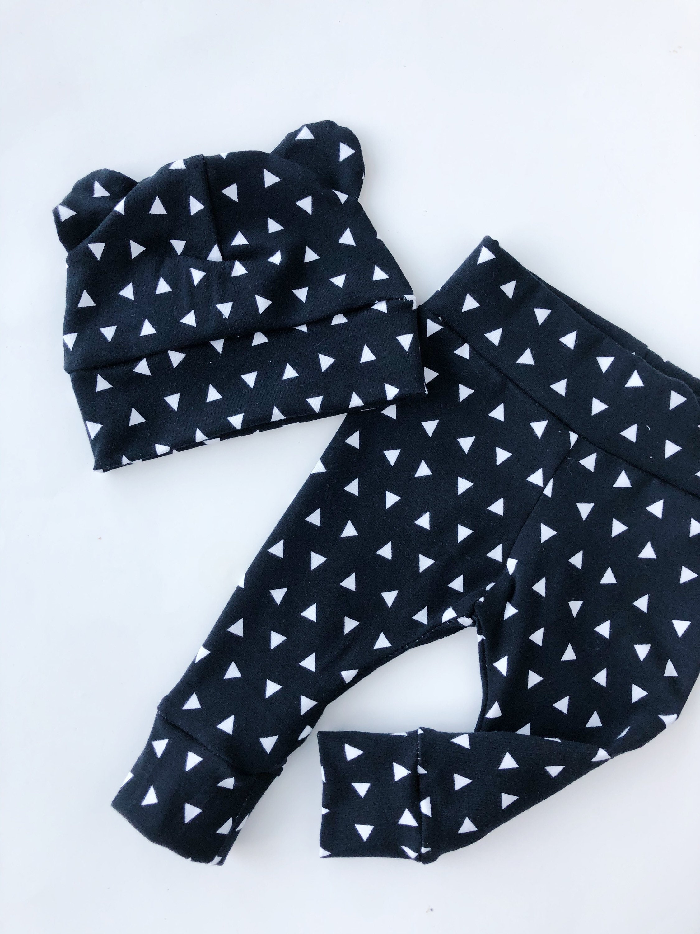 Triangles on black Newborn boy set leggings hat Baby leggings Etsy