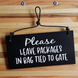 Package Delivery Instructions Sign Hanger Magnet, Please leave packages at front door, inside screen door, on front porch, USPS, FedEx, UPS