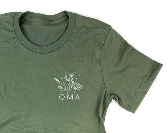 OMA - Bouquet - Pocket Size - Unisex Tee | Oma Shirt | Shirt for Oma | Mother's Day Gift | Oma Gift | Graphic Tee | Floral Shirts |