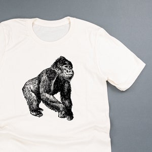 GORILLA - Camiseta Unisex / Camiseta Zoo / Camiseta Gráfica / Camisas para Mamás / Regalo Día de la Madre / Mom Life / Camisa Zoo para Mamá / Zoo Crew Shirt