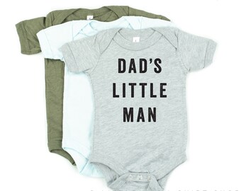 Kids Daddy/'s Little Man And Mummy/'s Boy T-Shirt Love Mum Dad Son Gift Boys