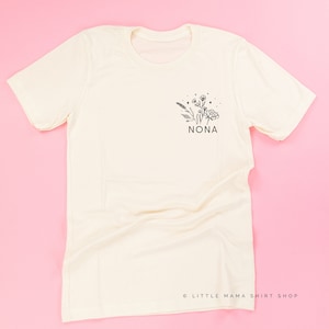 NONA - Bouquet - Pocket Size - Unisex Tee | Nona Graphic Tee | Shirt for Nona | Mother&#39;s Day Gift | Grandma Graphic Tee | Floral Shirt
