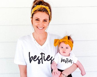 Besties - 2er-Set WEISSES mit SCHWARZES Hemd | Mama und ich Shirts | Freundinnen | Mama und ich Outfit | Mutter und Tochter Shirts | Bester Freund Shirts