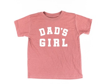 Dad's Girl - VARSITY - 半袖子供用シャツ | 幼児用女の子用シャツ | 小さな女の子用シャツ | ベビーガール用シャツ |