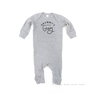 Grammy's Little Guy - Jednoczęściowy śpioszek niemowlęcy | Body niemowlęce | Body niemowlęce | Koszulka z grafiką niemowlęcą | Piżamka niemowlęca | Śpioszek niemowlęcy | Grammy's