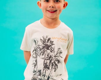 Sunshine On Mind My - Kinder T-Shirt | Kinder Frühlings Outfit | Frühlings-Grafik-T-Shirt | Vacay Vibes | Kinder Grafik T-Shirt | Kinder Ferien Shirt |
