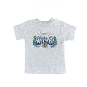 Ten Thousand Star Hotel - Kurzarm Kinderhemd | Kinder Outdoor Shirt | Kinder Grafik T-Shirt | Kinder Geschenk Idee | Kinder Natur Shirt | Berge