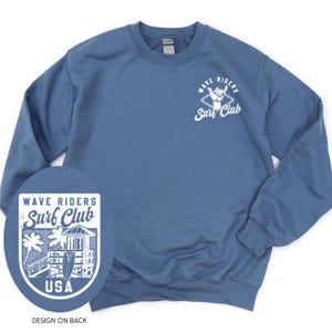Wave Riders Surf Club (pf&b) - BASIC Fleece | Vårtröja | Damtröja med grafisk design | Semesteroutfit | Strandtröja med grafisk design | Damaccessoarer