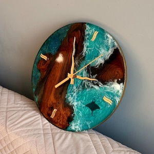 Sea epoxy resin clock, beach decorative wall clock, blue ocean wall art, personalized large wall clock, nautical decor, housewarming gift