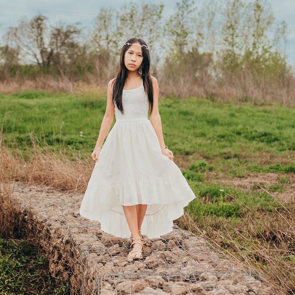 Beach Junior Bridesmaid Tween Dress Kids High Low Maxi Dress Linen Flower Girl Dress Vintage Style Ivory Dress Boho Photography Dress