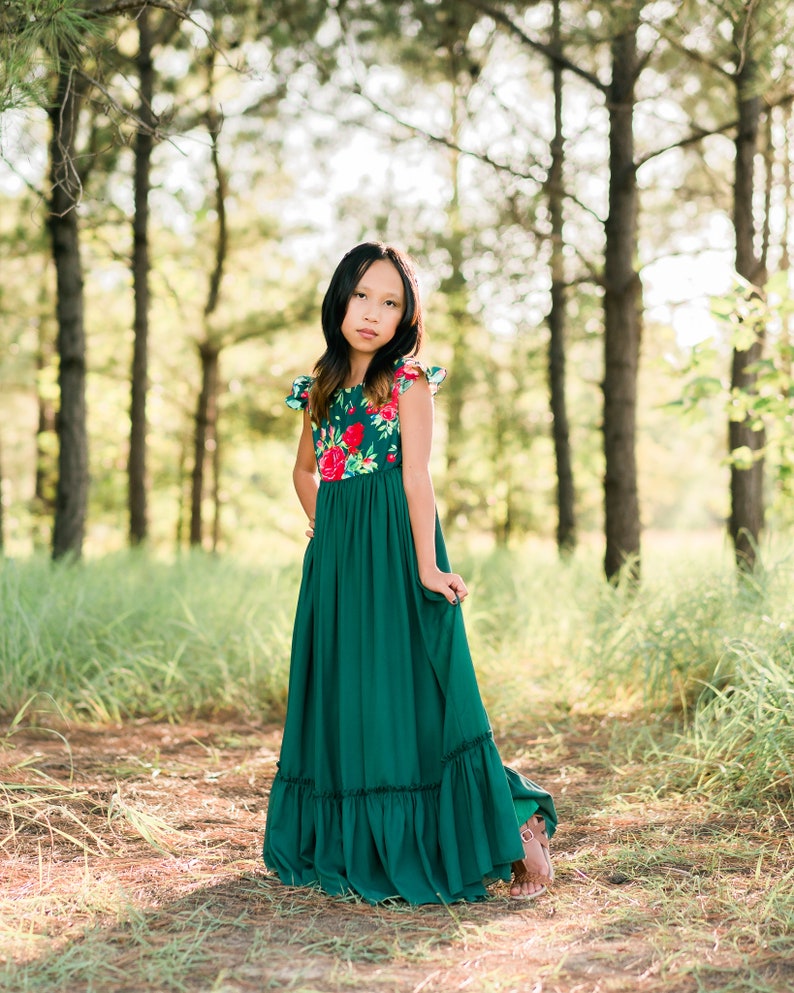 Petite Fille Robe de Fête de Fête pour Photoshoot vintage Inspired Toddler Noël Maxi Robe Vert & Rouge Imprimé Floral EMMA image 2