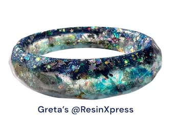 Ocean Resin Bangle: Faceted Stacking Bracelet with Holographic Stars