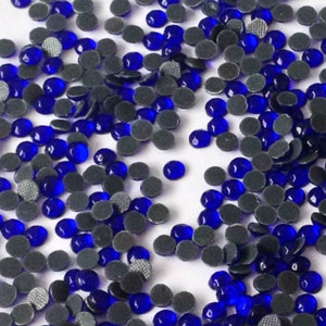 3000 Flat Back Hotfix Resin Rhinestones, Iron On Rhinestones 4mm Sapphire