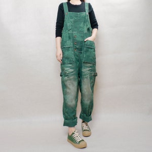 Breezy Cotton Floral Overalls: Women&#39;s Wide Leg Jumpsuit with Pockets