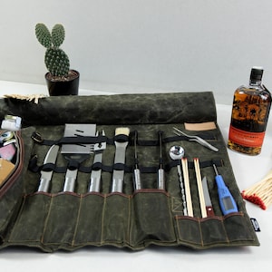 Premium BBQ Bag, Custom Text Grill Accessories Organizer, Waxed Canvas Barbecue Storage Bag, Detachable Shoulder Strap, 8 Slots, Zip Pouch