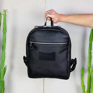 Personalisierter Mini Schwarz Leder Rucksack: Handgemachtes Weiches Trommelleder