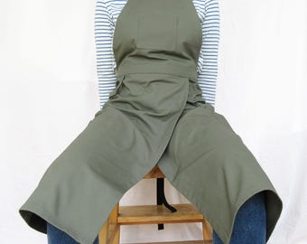 Delantal de lona de algodón con pierna dividida: ropa de trabajo para alfareros y jardineros, 3 bolsillos