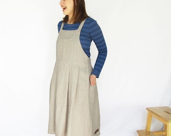 Delantal plisado de lino con tirantes cruzados ajustables en la espalda y 3 bolsillos: para artistas y artesanos