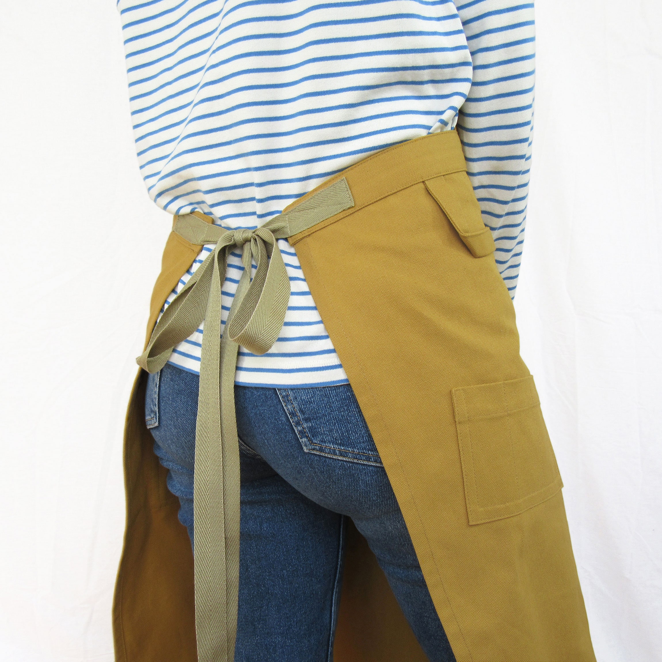 9/28まで　Trois Sanglier apron [beige] Ochre Canvas Pottery Apron With Split Leg, 3 Pockets and