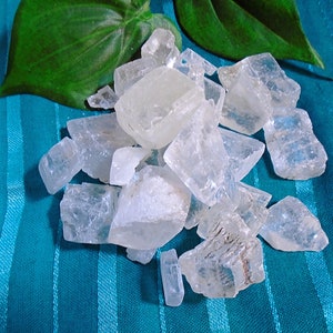 White/Clear Calcite Crystal - Powerful Cleanser and Amplifier of Positive Energy - Metaphysical Healing Stone