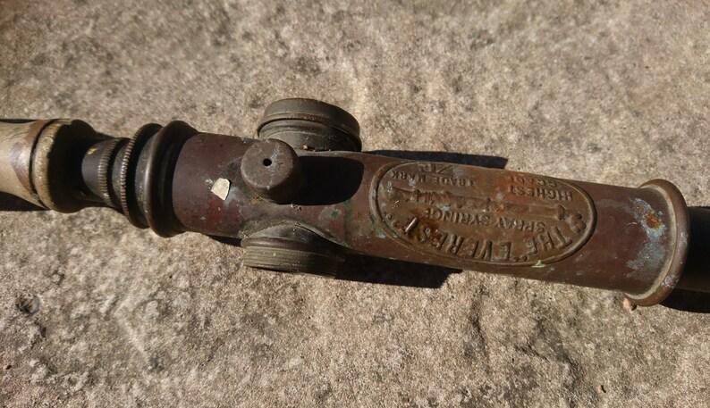 The Everest Vintage garden spray pump 1930/'s garden tools