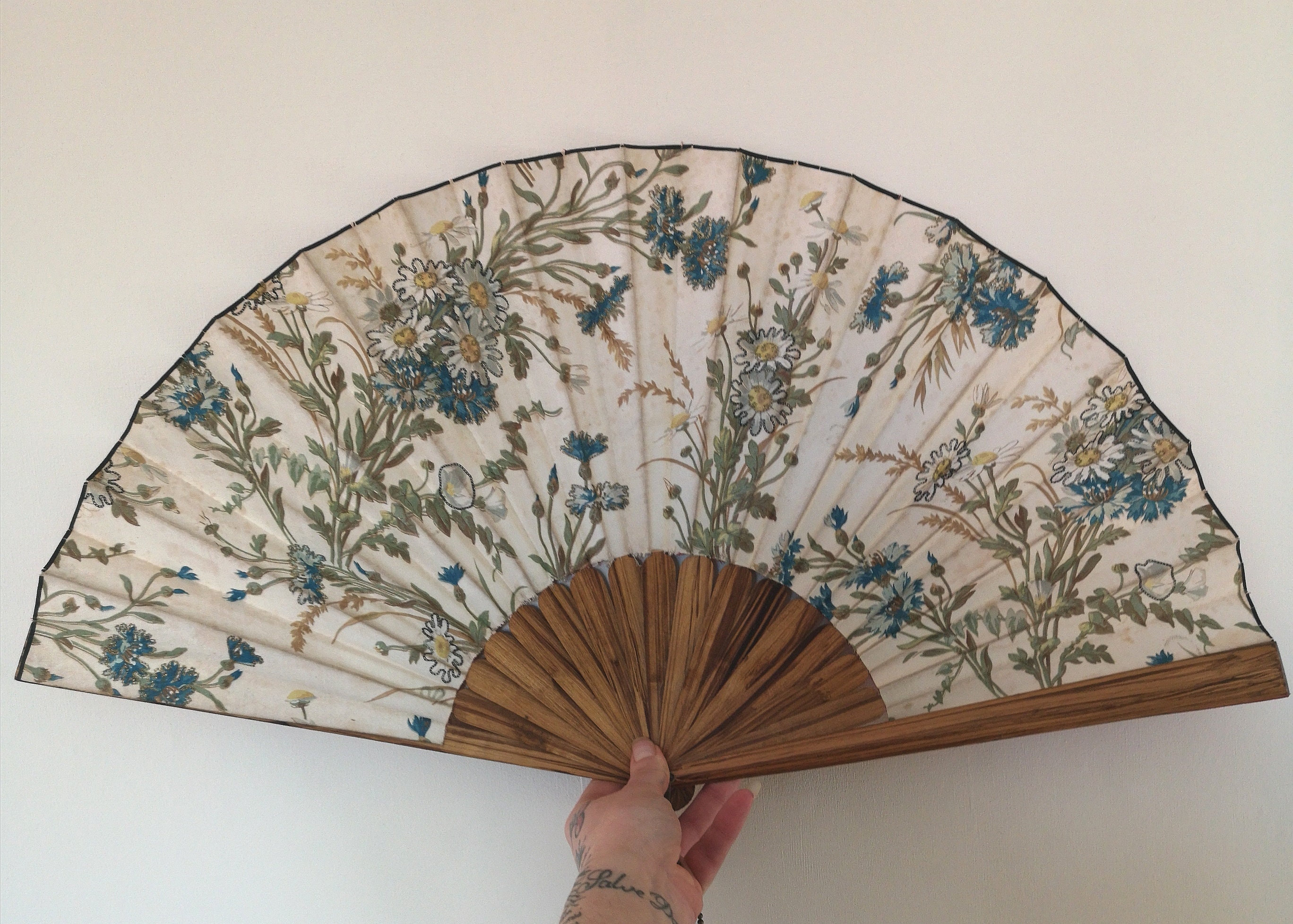 Antique hand fan large floral Etsy