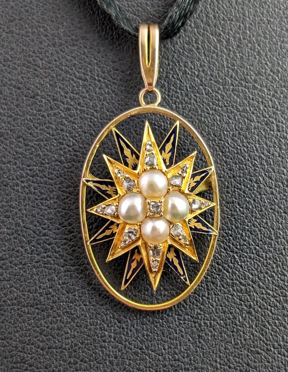 Antique Diamond and Split Pearl star pendant, 9ct 
