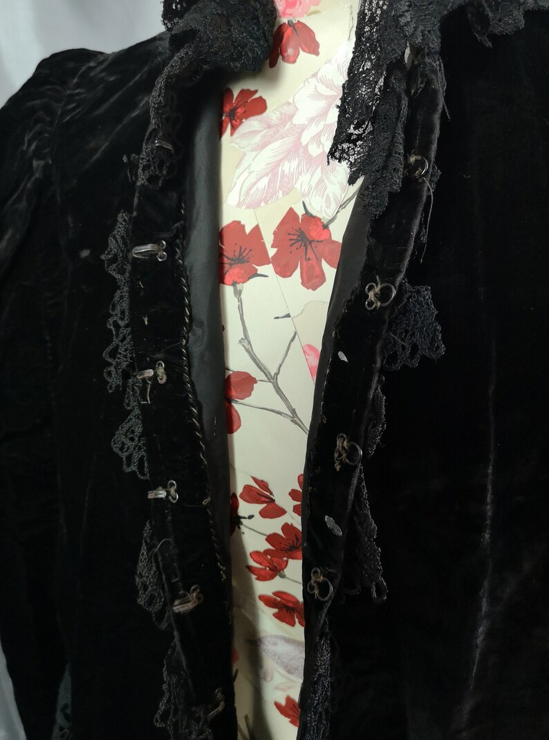 Victorian velvet mourning Cape antique Cape silk lined black velvet crochet and bow