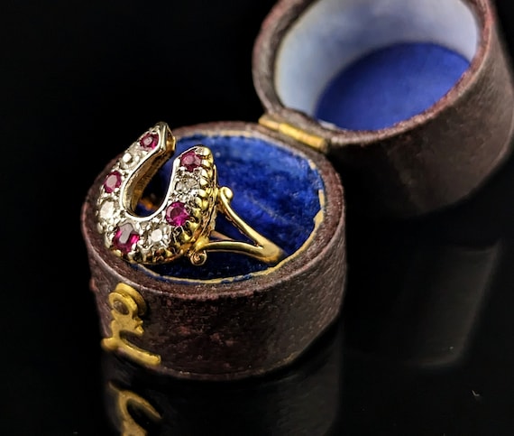 Antique Ruby and Diamond horseshoe ring, 18ct yel… - image 2
