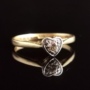 Vintage Diamond heart ring, 18ct gold and platinum