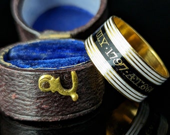 Antique Georgian mourning band ring, 22ct gold, enamelled, 18th century