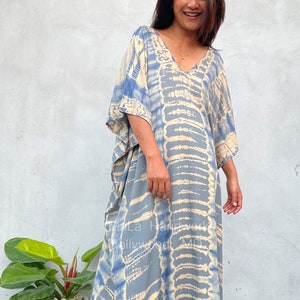 Szary kaftan z brązowym tie-dye CM-16 ~ Marokańskie kaftany dla kobiet, odzież w dużych rozmiarach, sukienki afrykańskie, kaftan z wiskozy, odzież wypoczynkowa, odzież na wakacje