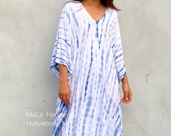 blue and white caftan