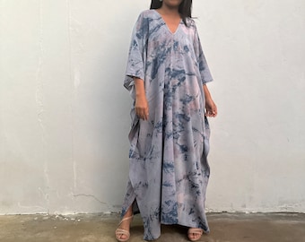 Kaftan met natuurlijke kleurstof: lange kaftan, unieke kleurstof