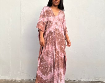 Kaftan met natuurlijke kleurstof: lange kaftan, unieke kleurstof