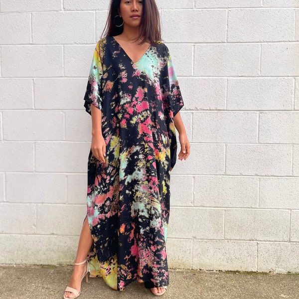 Blue Paisley Pattern Polyester Caftan For Plus Size Women