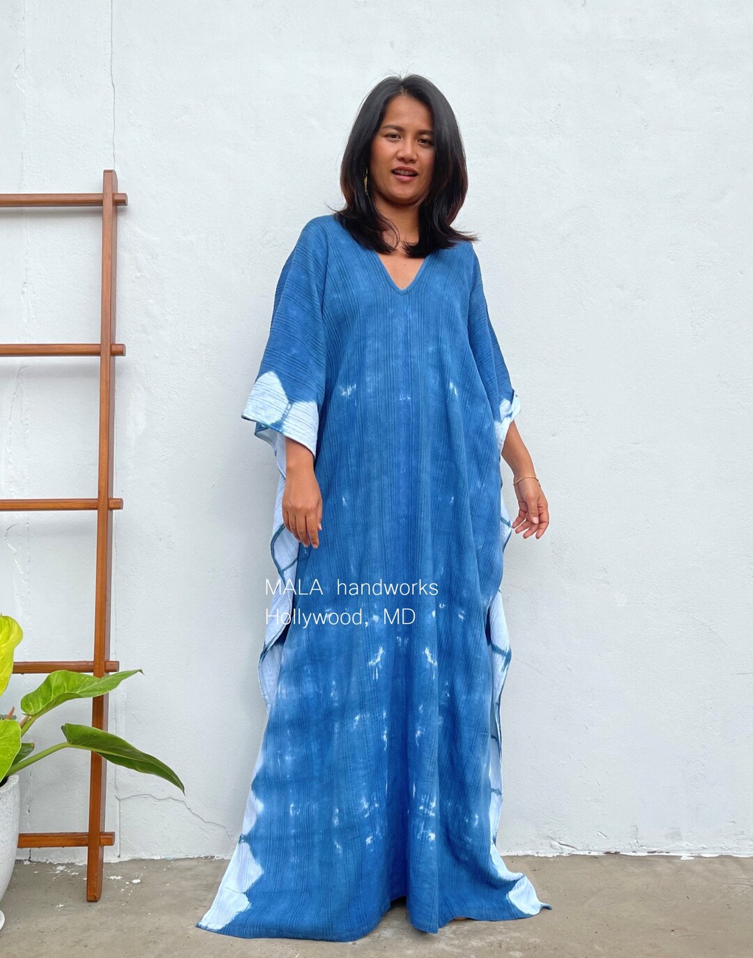 Women Indigo Printed Kaftan With Tie-Ups main image 0