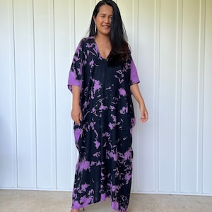 CM-32 Black w/ Purple Tie Dye Kaftan, caftan, beach, resort, vacation, cruise, pool, party, lounge, home, work at home