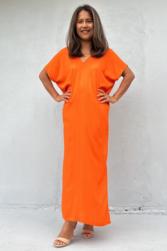 open lace back dress Fate: First Hand Coral Orange Floral Midi Dress  Shop the Mint