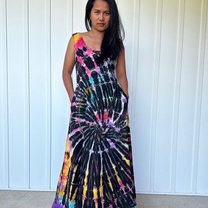 Maya- Batikkleid - Schlaflos Kleid - Einheitsgröße - Boho Kleid - Handgefärbtes Kleid - Bunt Kleid - Lounge Kleid