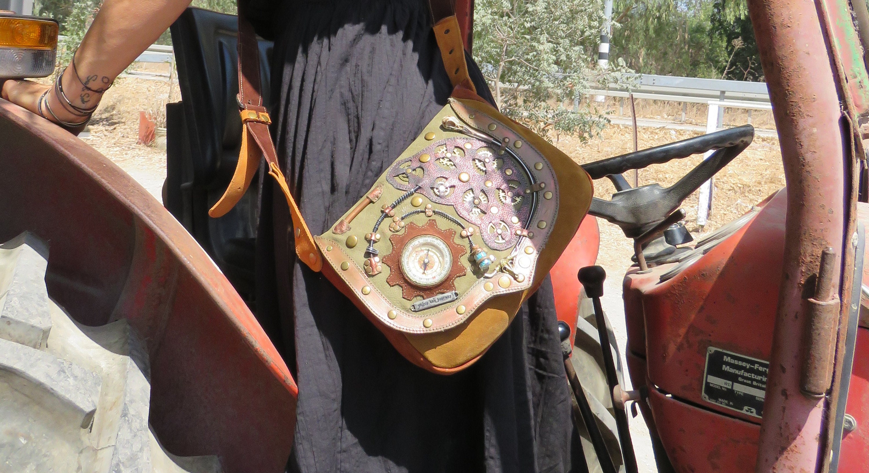 [ROMANTIC CROWN] PLUMOSA SHOULDER BAG /追跡付 ROMANTIC CROWN] PLUMOSA SHOULDER BAG /追跡付 (ROMANTIC CROWN