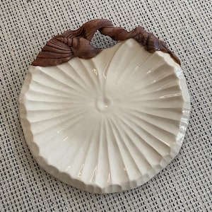 Vintage Terrafirma Signed Art 9" Clay Platter by Ellen Evans, 1994 White Shell Design Handle Pottery Plate